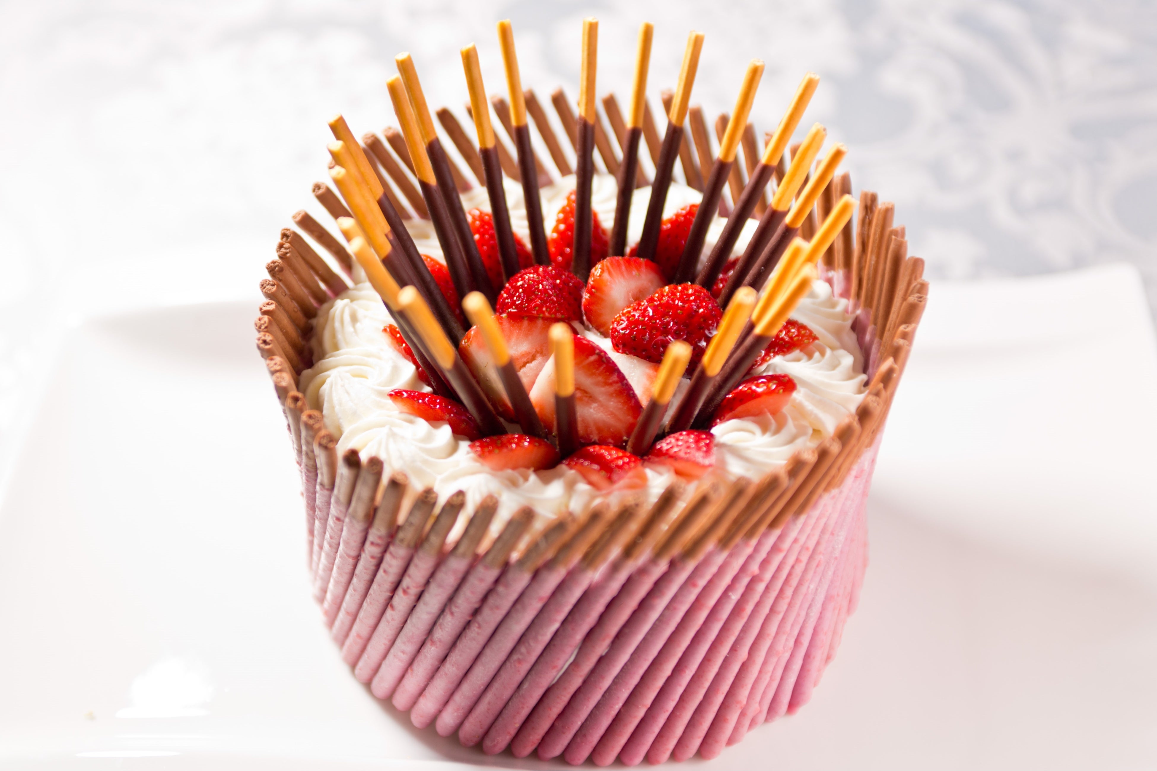 ポッキーバスケットケーキ イメージ