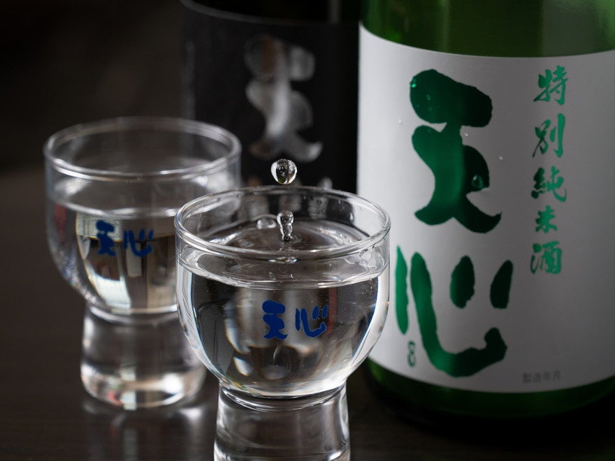 開業30周年記念デザイン「天心」2本セット・グラス付き(箱入り)　イメージ