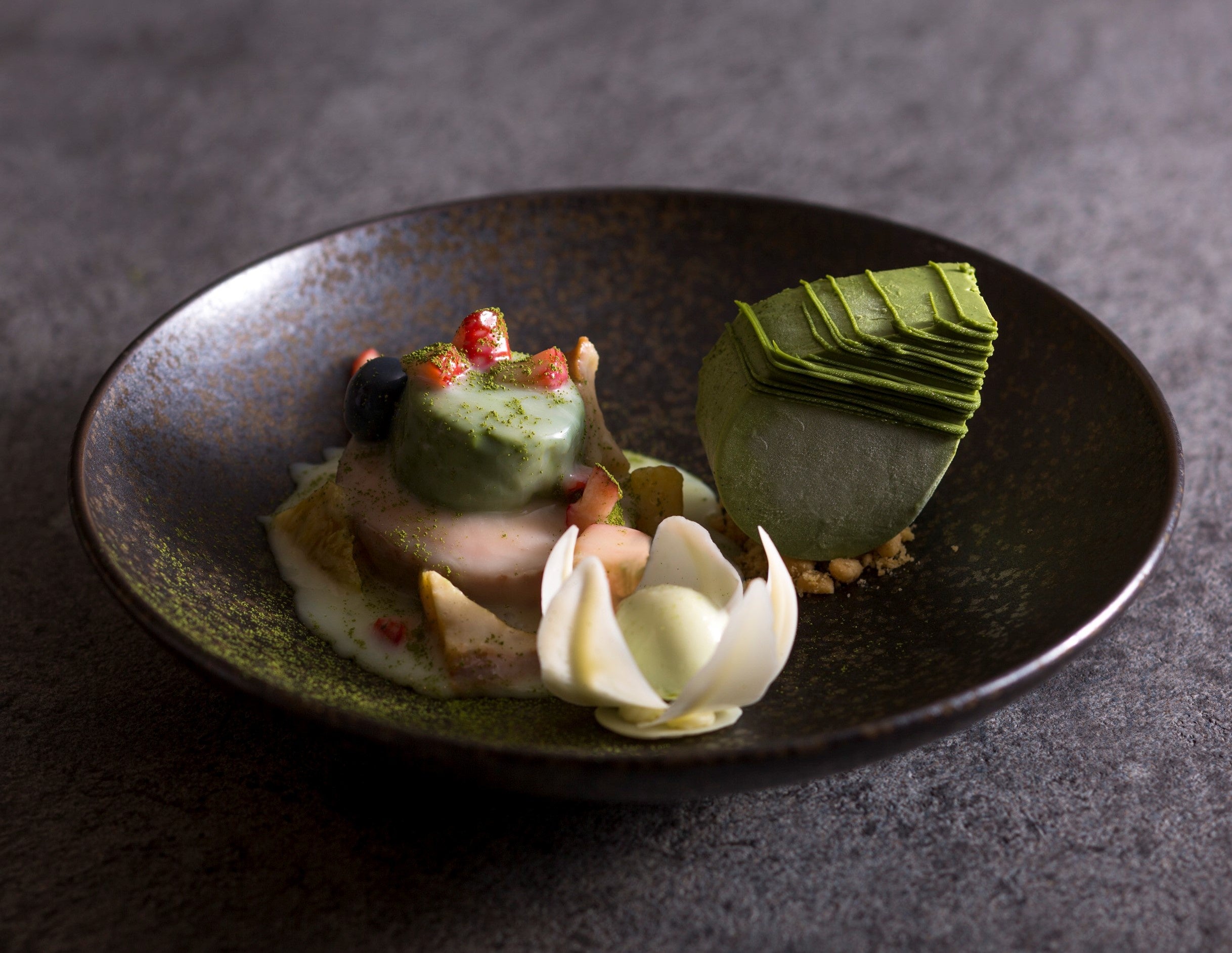 Avec un voile blanc（アヴェック アン ヴォワル ブラン）  イメージ