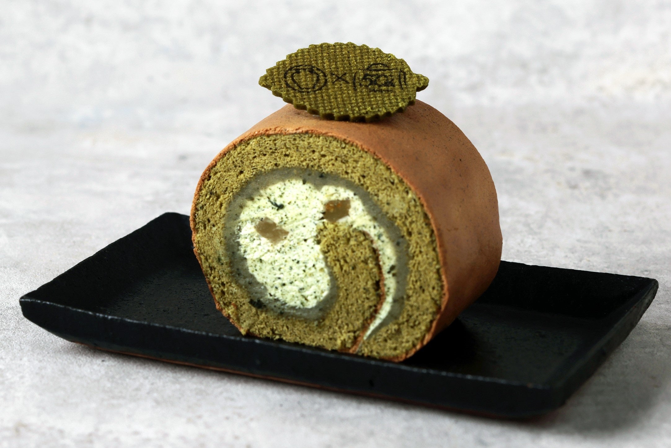 ④煎茶のロールケーキ