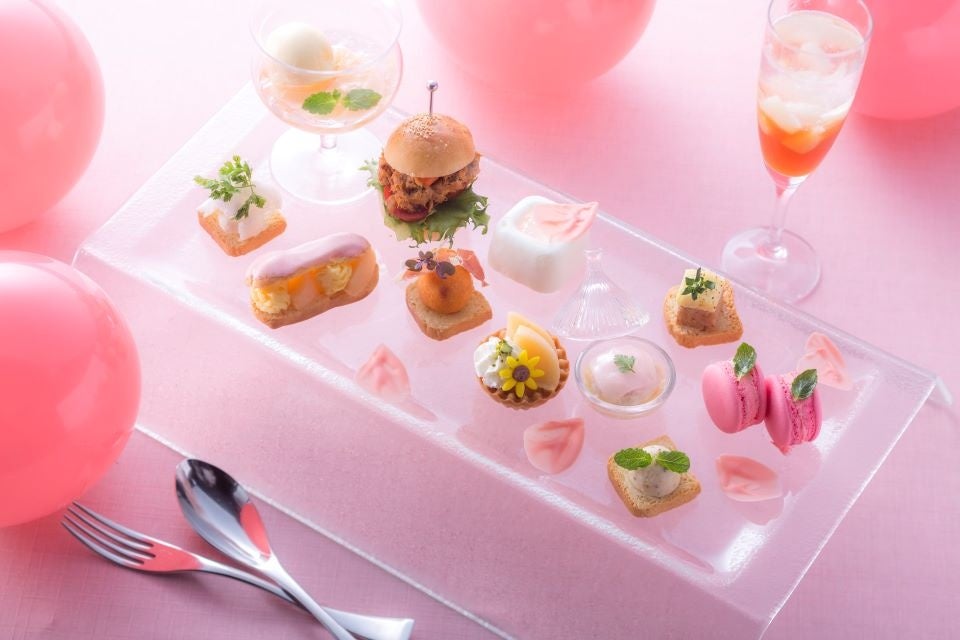 桃のアフタヌーンティーセット イメージ