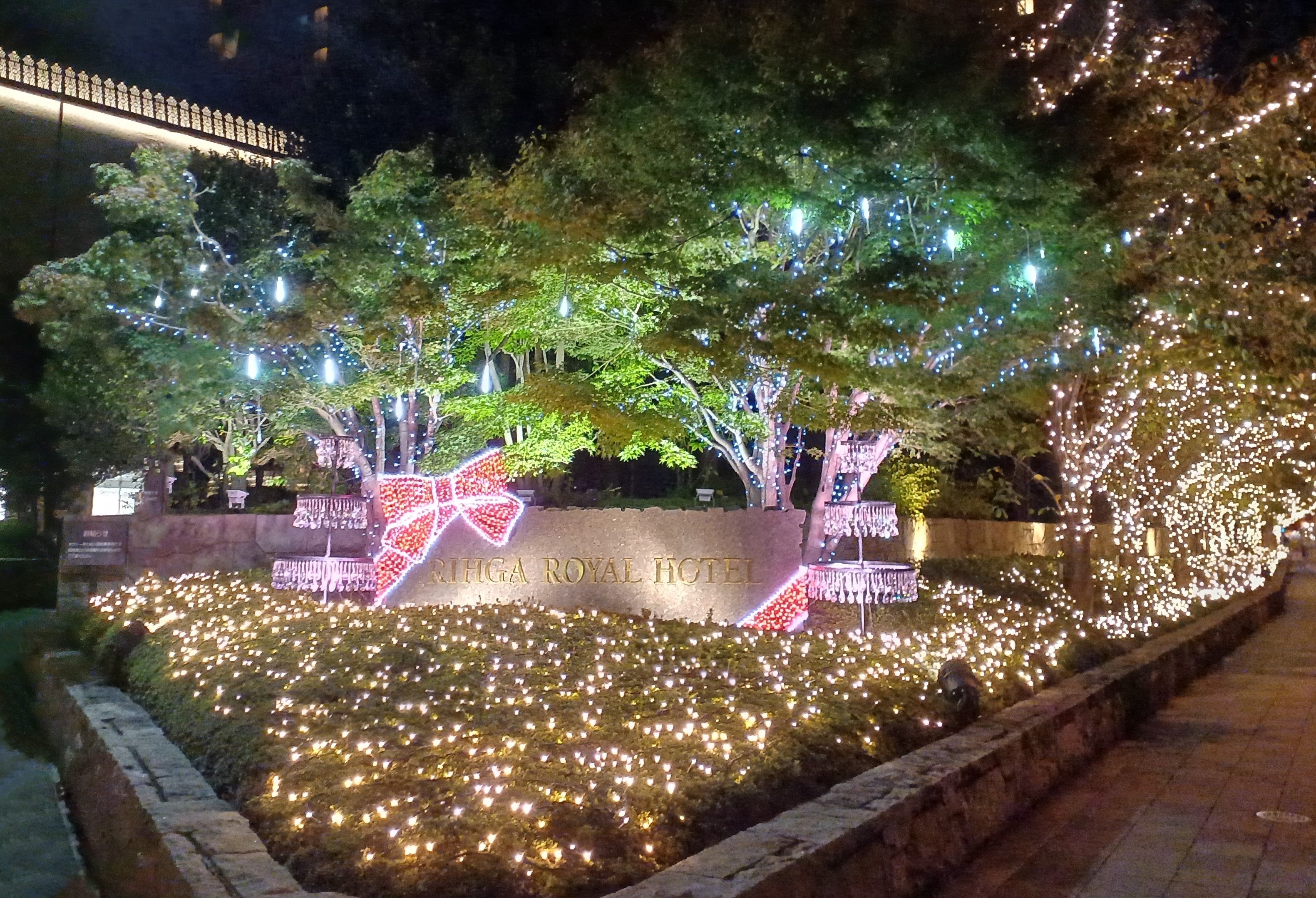 ホテル前庭のイルミネーション