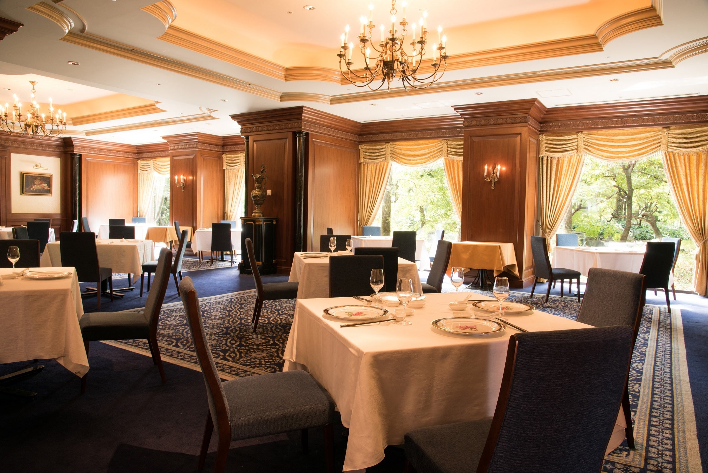 中国料理　皇家龍鳳