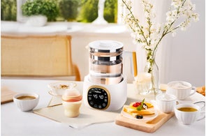 育児を支えるFeeKaa多機能調乳ポット(FK-BB-022)72時間保温と1℃ずつ温度調節が可能で、調乳からお茶・コーヒーまで対応