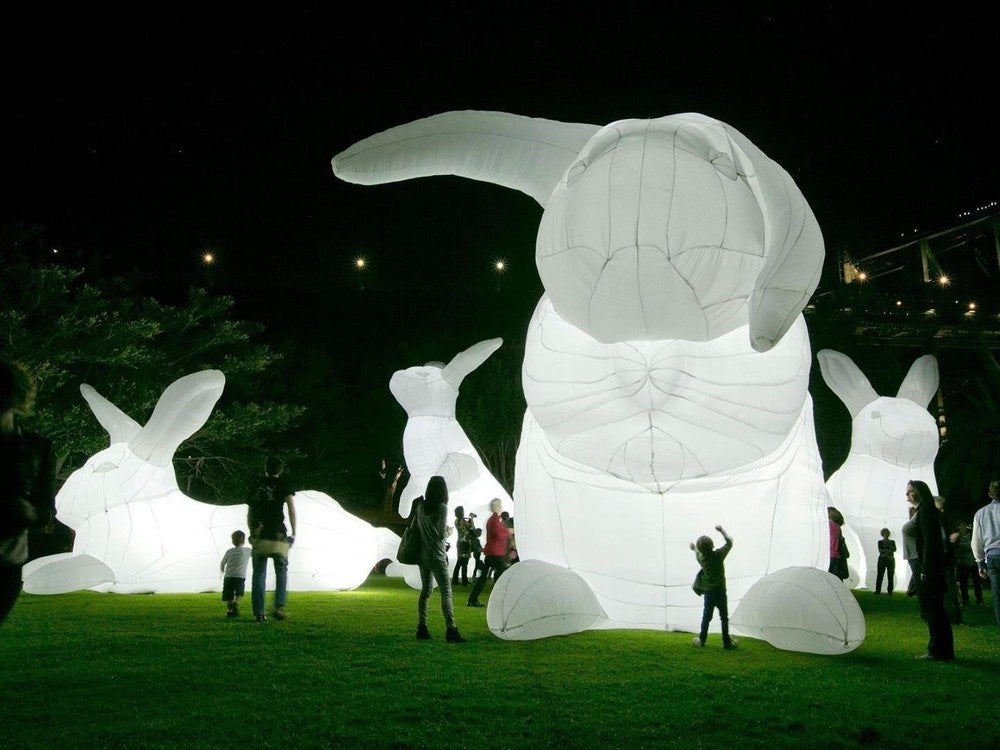 Amanda Parer "Intrude, 2014" ©AXAS News