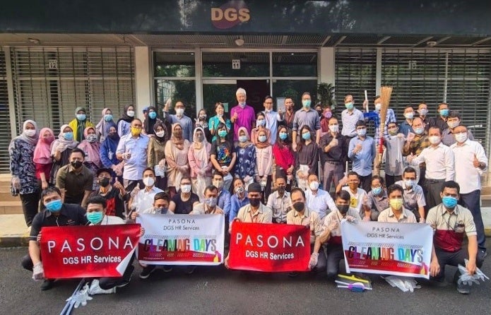 淡路島ビーチクリーン活動の様子