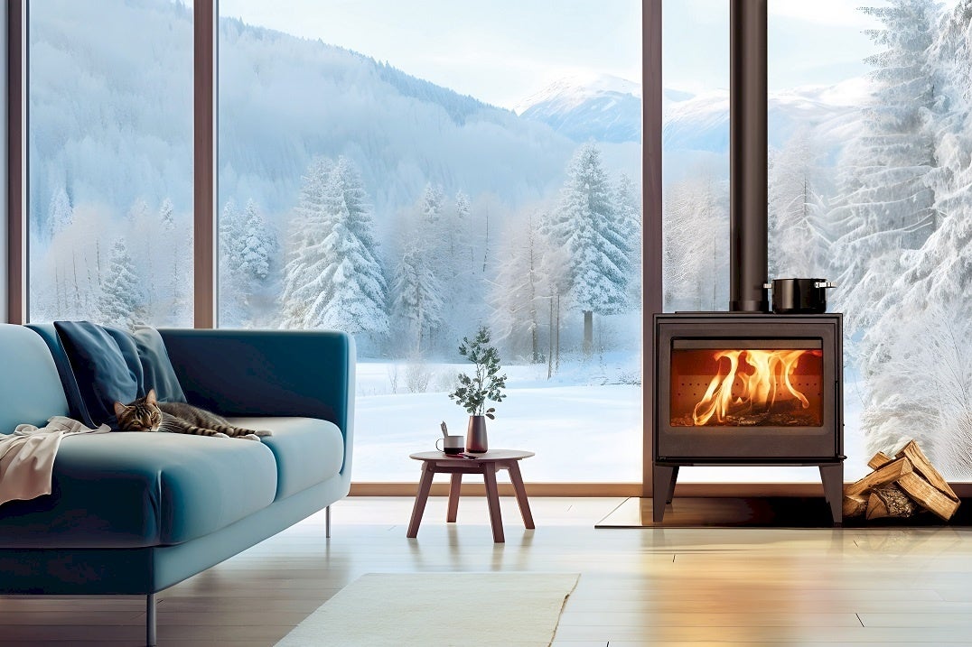 薪とペレット兼用の次世代型「ハイブリッドストーブ」の国内本格販売