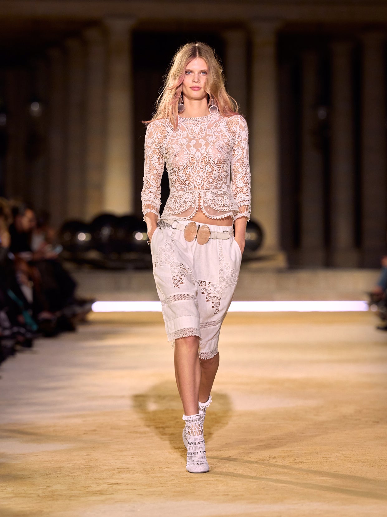 ISABEL MARANT 2027年春夏コレクションを発表