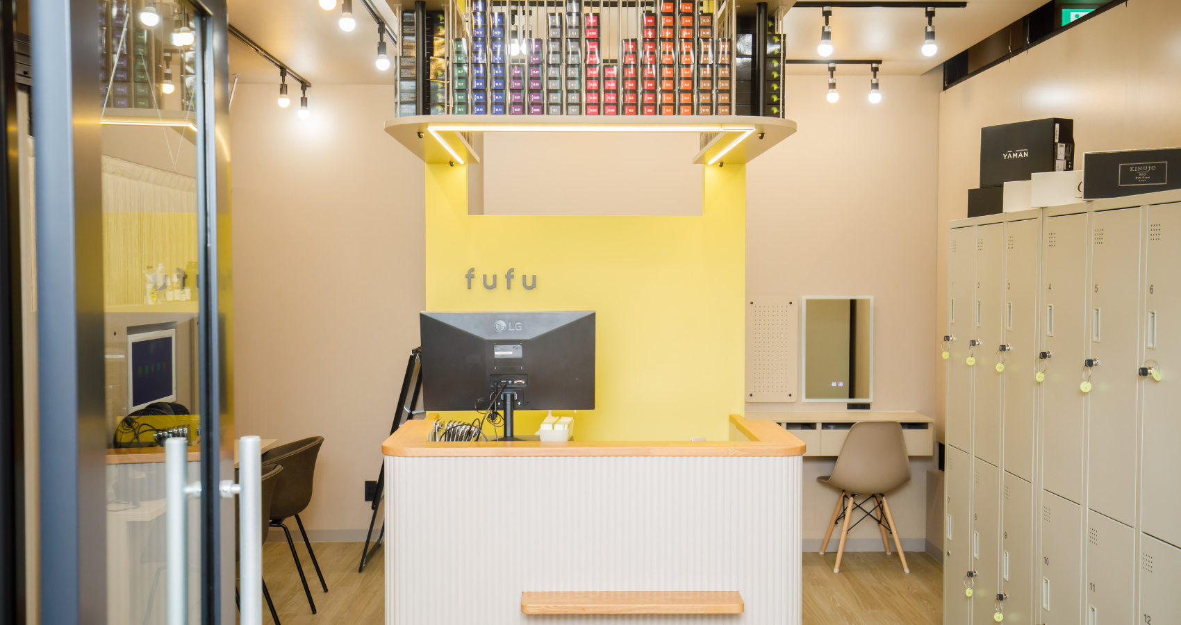 ヘアカラー専門店fufu 大阪ベイタワー店 外観