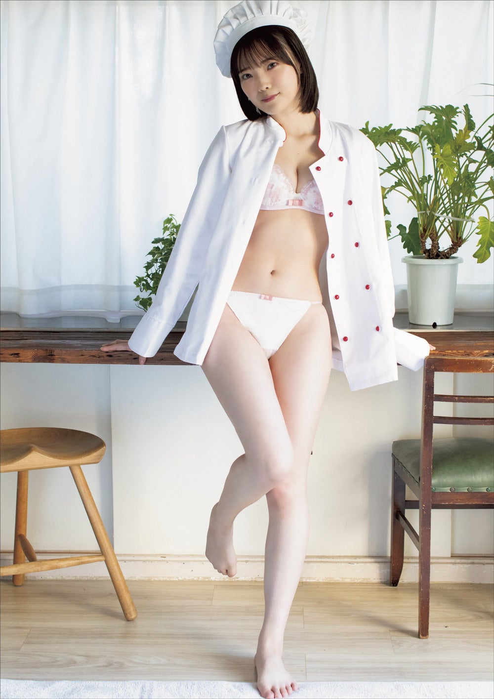 桃月なしこ 直筆サイン入り 写真パネル 水着 ビキニ 東京