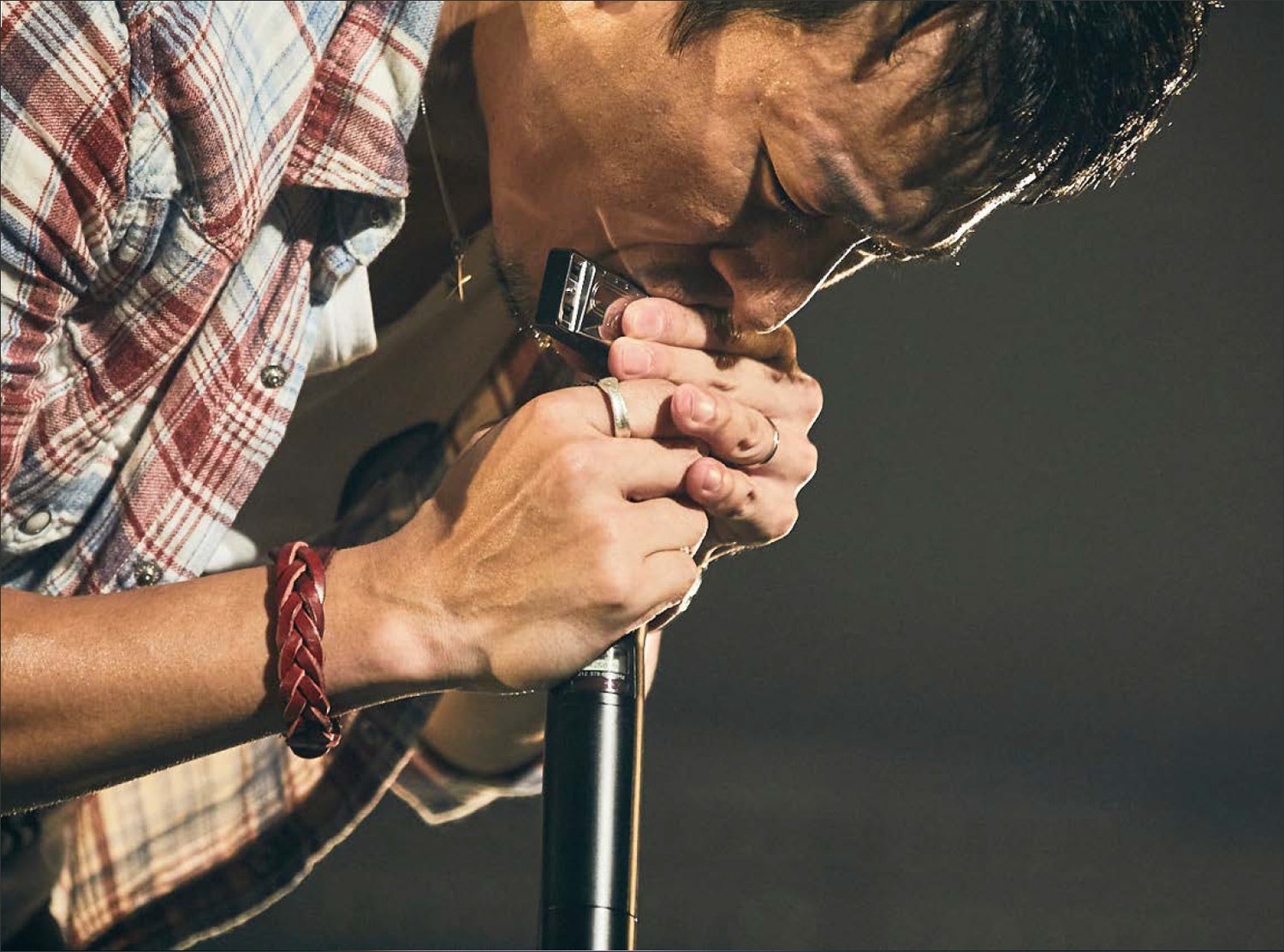 ファンキー加藤「未完声」巻頭カラーページカット②