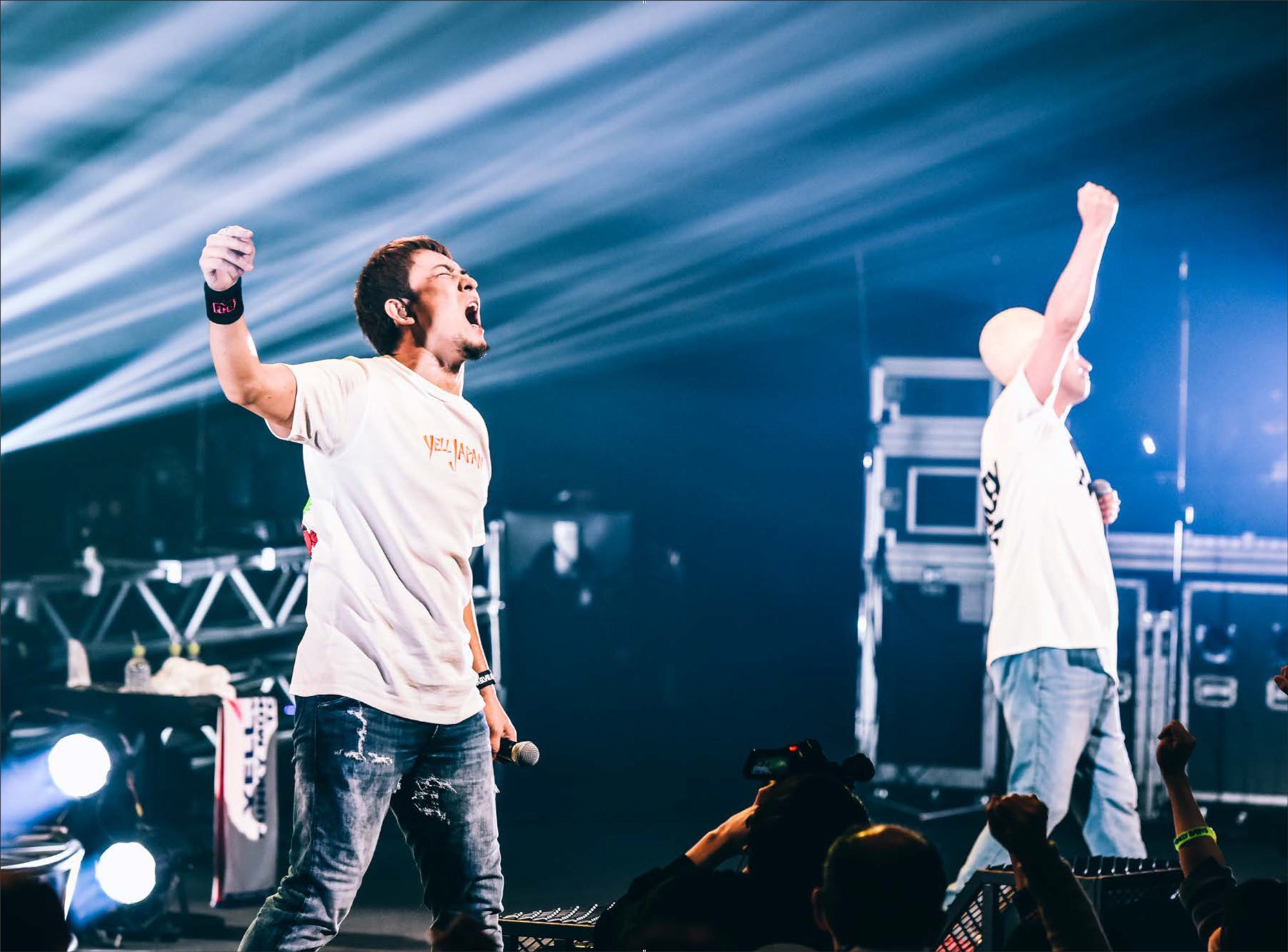 ファンキー加藤「未完声」巻頭カラーページカット①