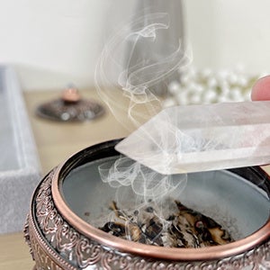 Andall ｜アンダル】4096Hzの澄んだ音が響く “クリスタルチューナー”新