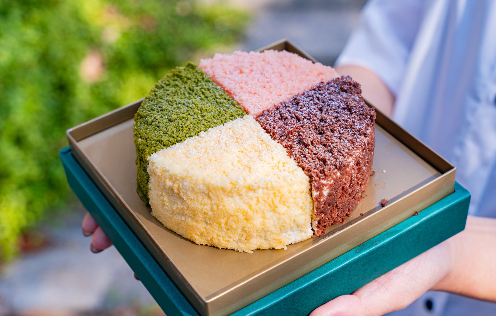口どけが、記憶に残る。神戸発、“ふわとろ2層チーズケーキ”が進化 口どけが、記憶に残る。神戸発、“ふわとろ2層チーズケーキ”が進化