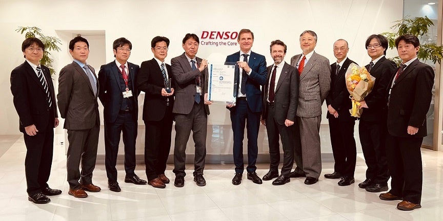 認証授与式にて