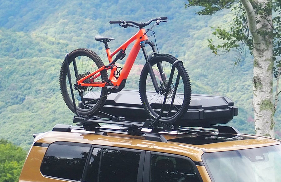 大型MTBに対応。独自機構でタイヤをホールドするサイクルアタッチメント他、INNOより新製品を3種発売