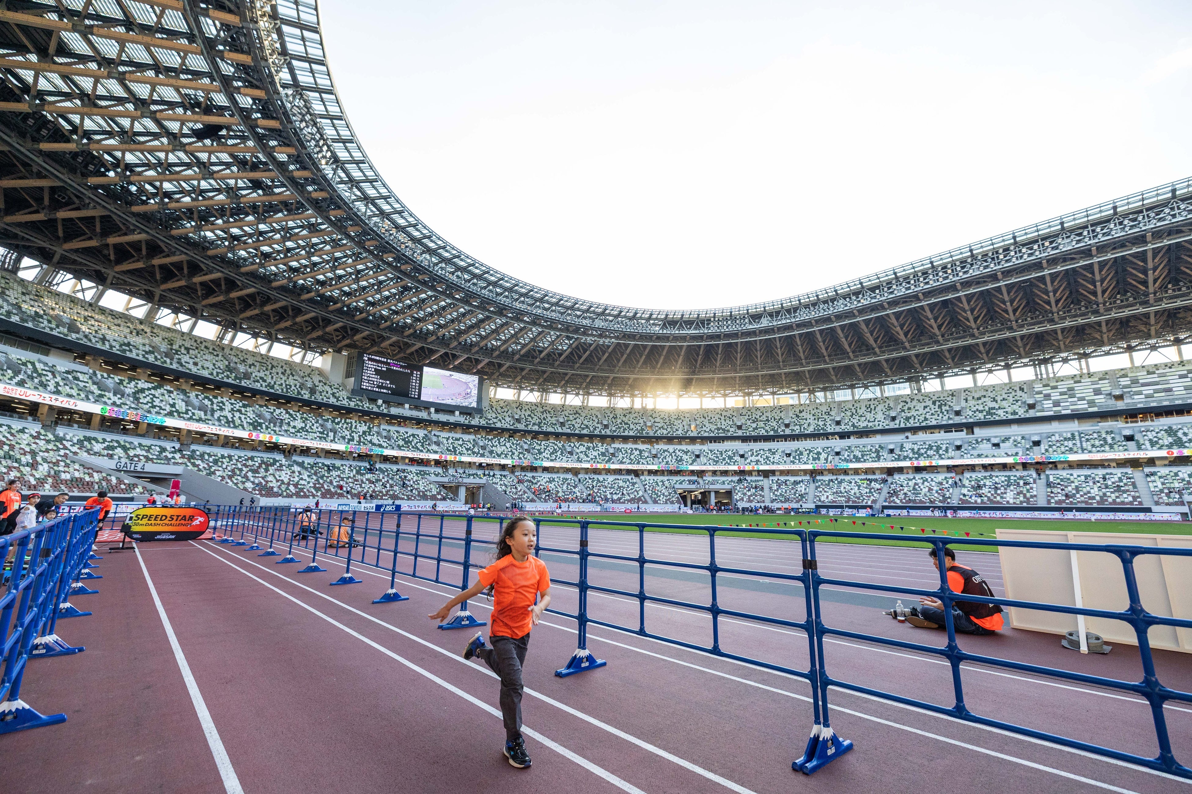 国立競技場にSPEEDSTARが初登場。リレフェスで2歳から最速選手までが駆け抜けた