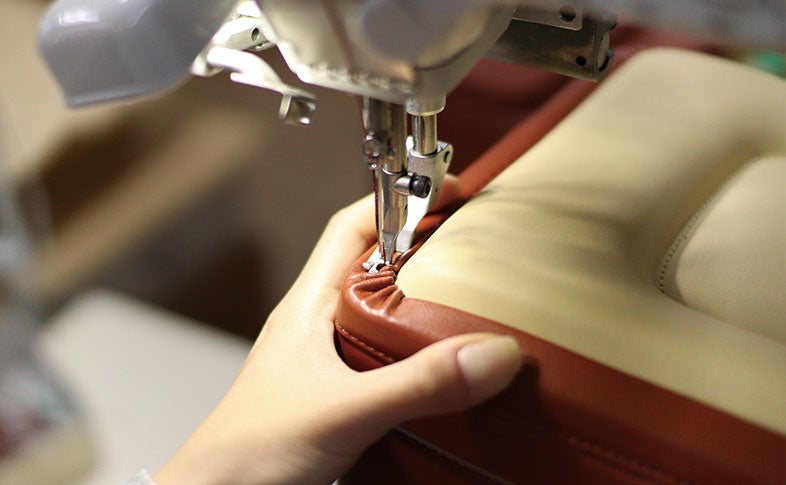 細部まで丁寧な手仕事で仕上げます