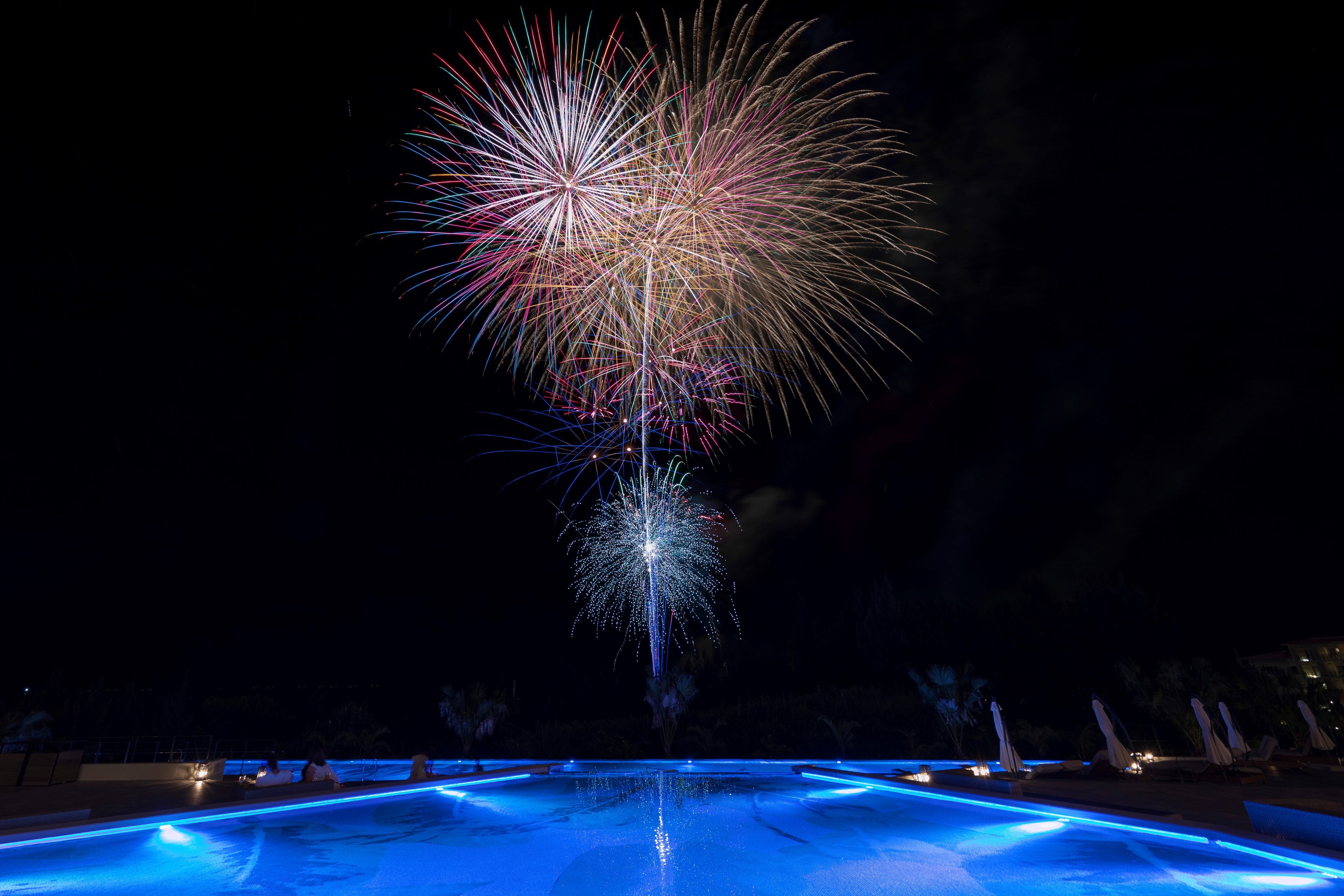 AQUA TERRACEから花火を見上げる