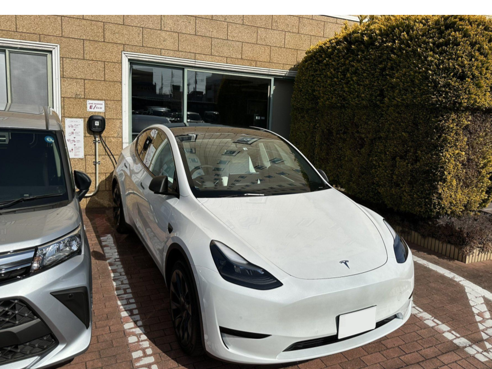 アパホテル〈伊勢崎駅南〉に設置されたEV充電エネチェンジ