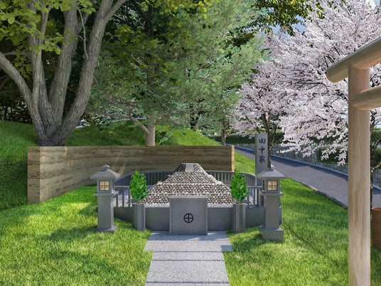 大阪メモリアルパーク】半年で550区画成約の「古墳墓」に、待望の家族