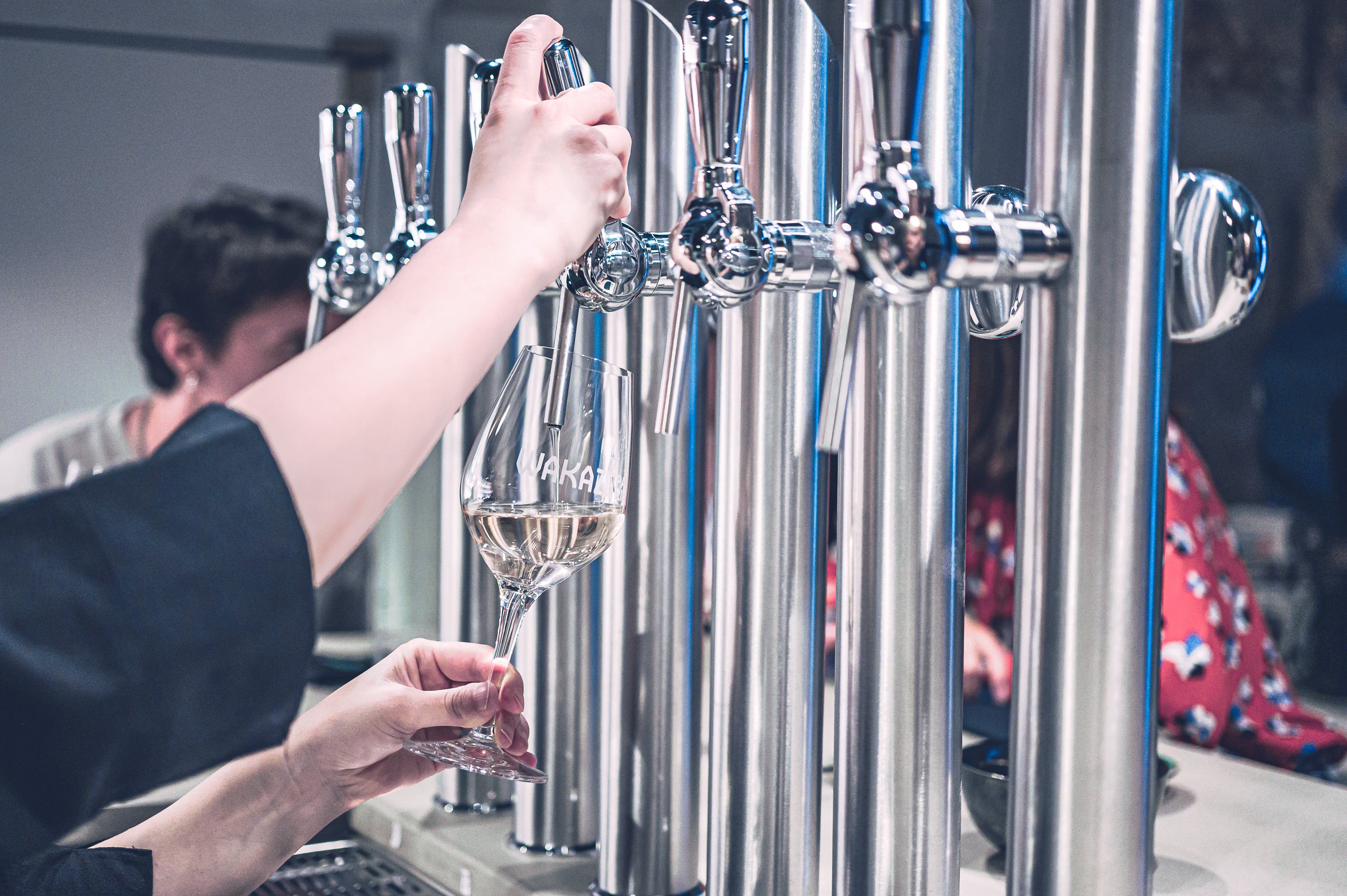 醸造所直送の生酒が楽しめるタップ