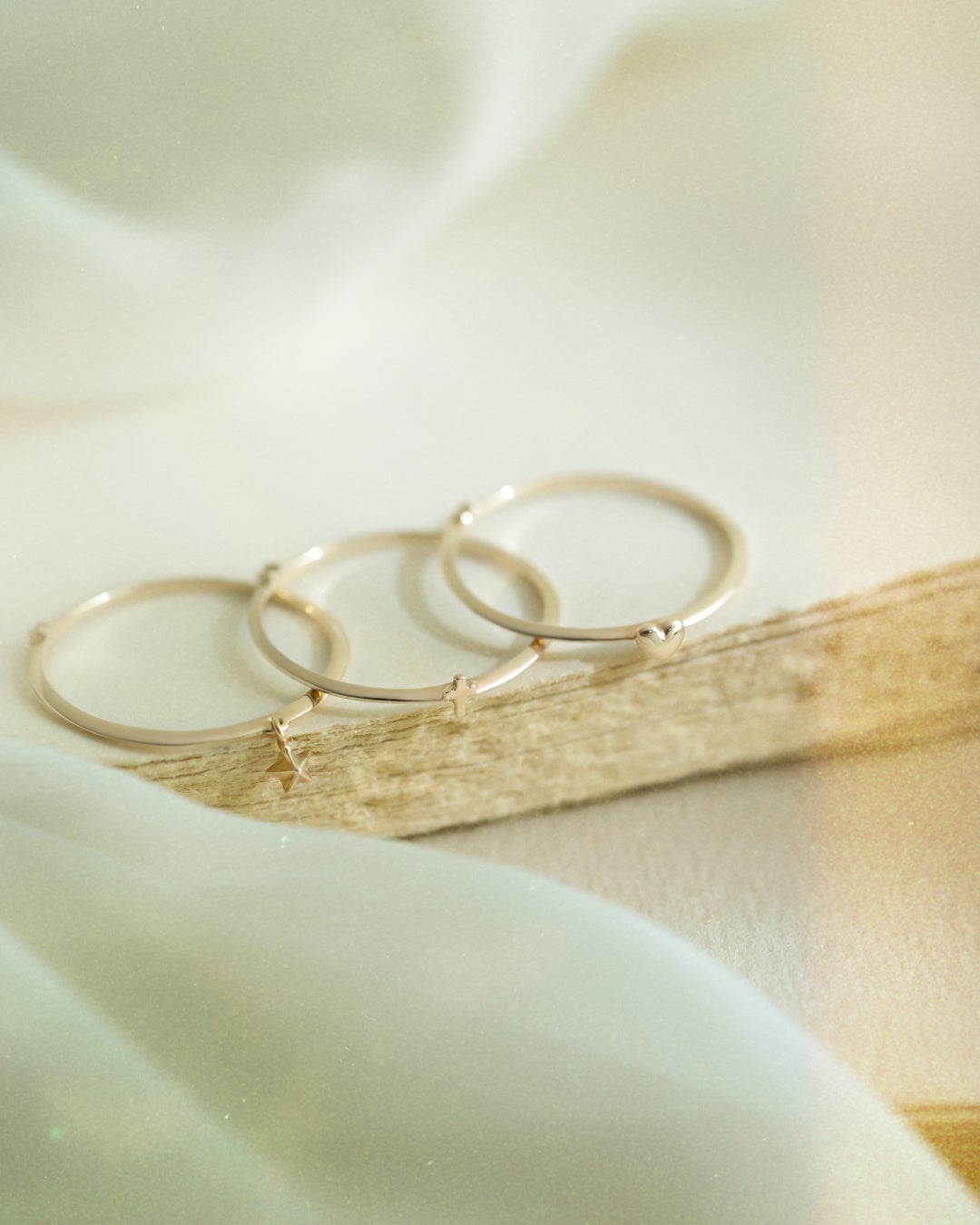 クリスマスギフトにも。e.m. group 3ブランドから「2025 HOLIDAY