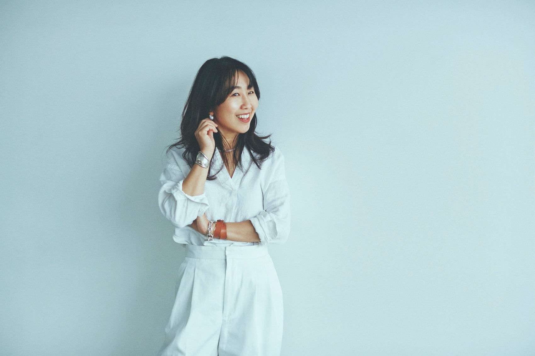 福田麻琴：女性誌を中心に広告、CM、カタログのスタイリング、エッセイの執筆、ブランドのディレクション、コラボ商品開発など幅広いジャンルでマルチに活躍中。著書に『38歳から着たい服 本当に似合うものだけ少量持つ』（すばる舎）などがある。