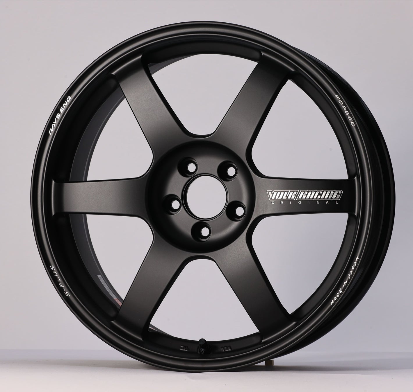 RAYS VOLK RACING TE37 SAGA S-plus