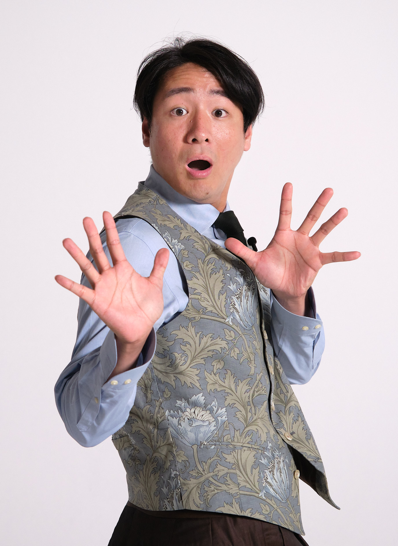 2023年R-1グランプリを 受賞した田津原理音さん　©大坪尚人／講談社