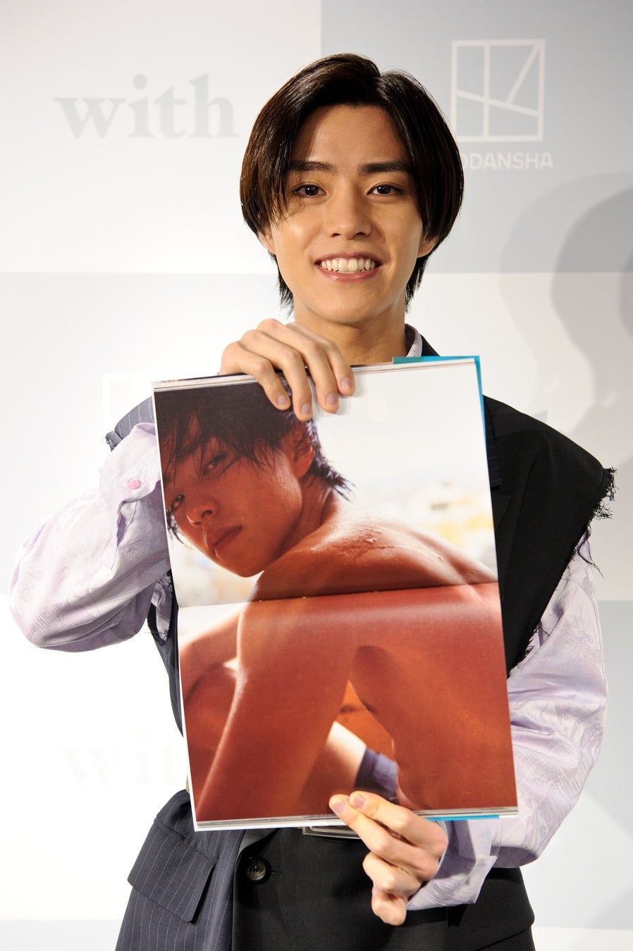 醍醐虎汰朗1st写真集『となりのこたろー』発売記念イベント開催! 醍醐虎汰朗1st写真集『となりのこたろー』発売記念イベント開催!