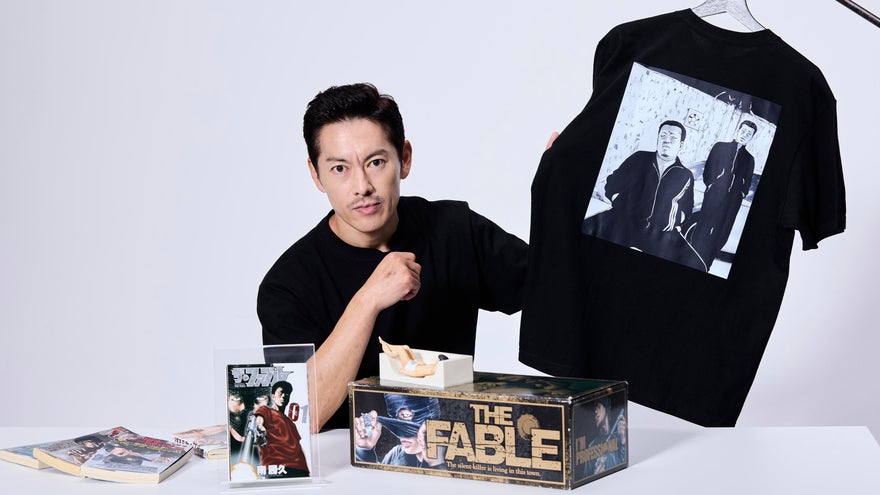 『ザ・ファブル』の一場面を背中一面に、般若がデザインしたヤンチャグッズ公開　スタンプは1点600円