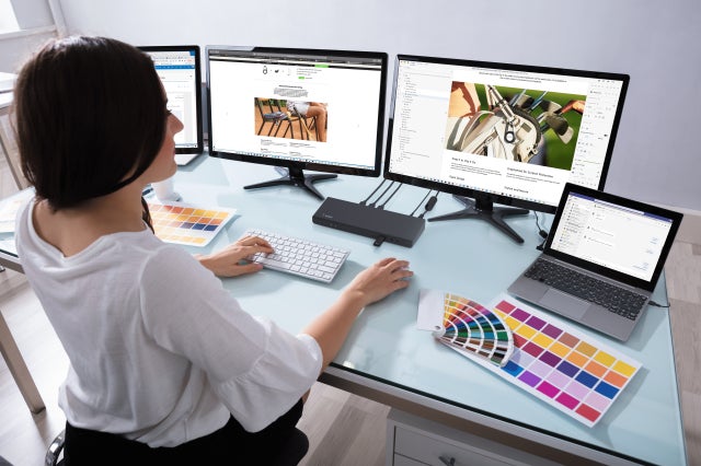 Belkin】M2/M1チップ搭載MacBookで最大3台のモニターに4Kの映像を表示 Belkin】M2/M1チップ搭載MacBookで最大3台のモニターに4Kの映像を表示