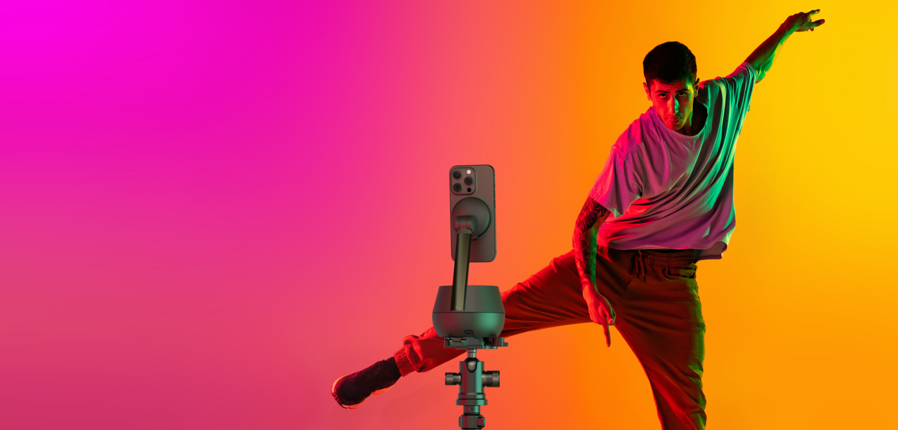 Belkin】世界初DockKit技術搭載！高精度人物自動追跡機能付きスタンド