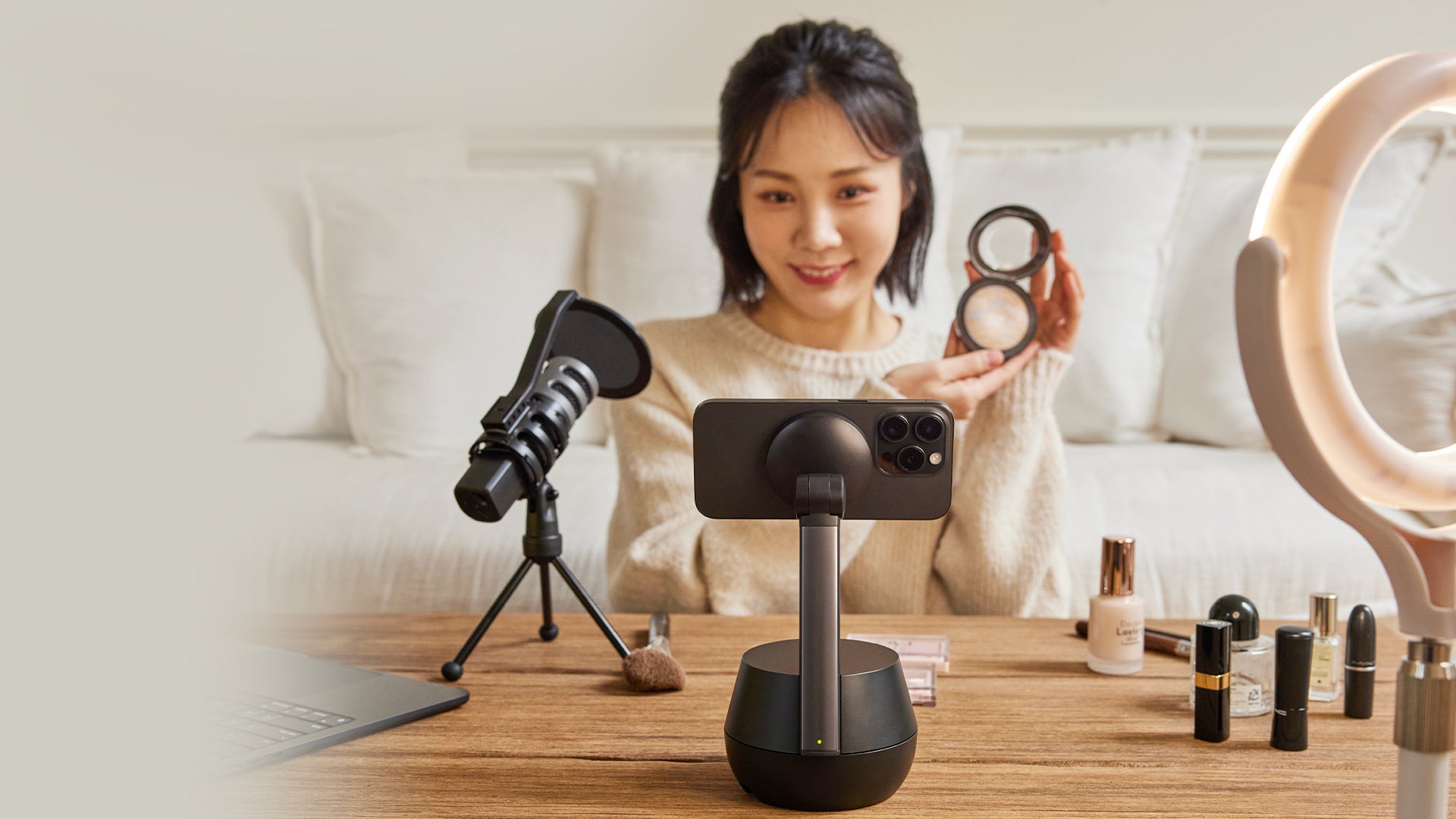 Belkin】世界初Apple DockKit採用！iPhoneを瞬時に自動追跡ジンバル