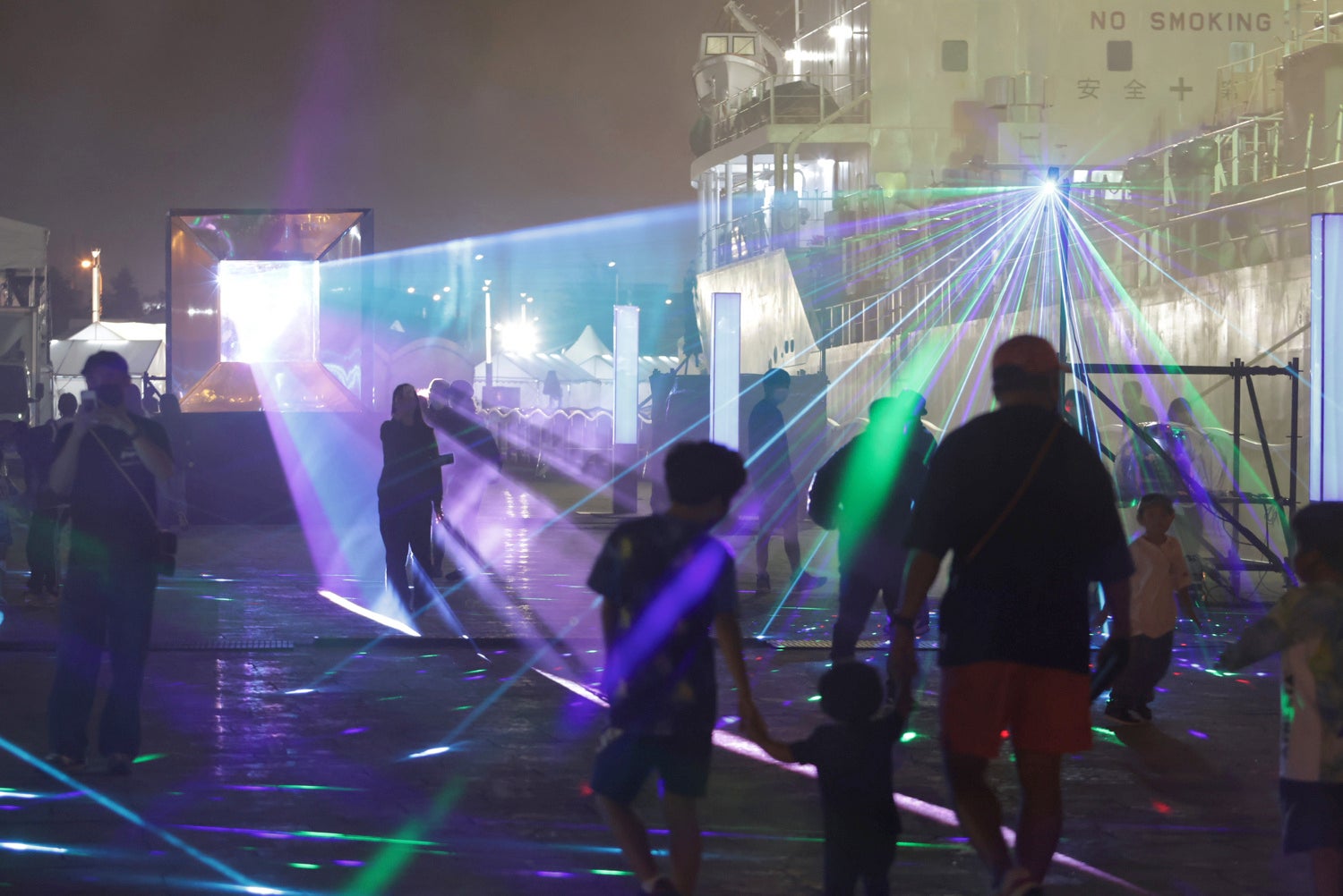 キラキラ公園 - インスタレーション