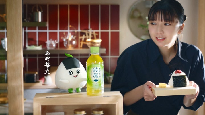 おにぎりには「綾鷹」!今年も「綾鷹」とおにぎりを楽しむ春 おにぎりには「綾鷹」!今年も「綾鷹」とおにぎりを楽しむ春