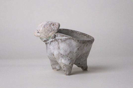 アートとクラフトの領域をつなぐ──「石を積む文化」から着想を得た陶作品。パク・イェリム個展『しりとり』を東京・上石神井のアートスペースCOMPACT41で開催 アートとクラフトの領域をつなぐ──「石を積む文化」から着想を得た陶作品。パク・イェリム個展『しりとり』を東京・上石神井のアートスペースCOMPACT41で開催