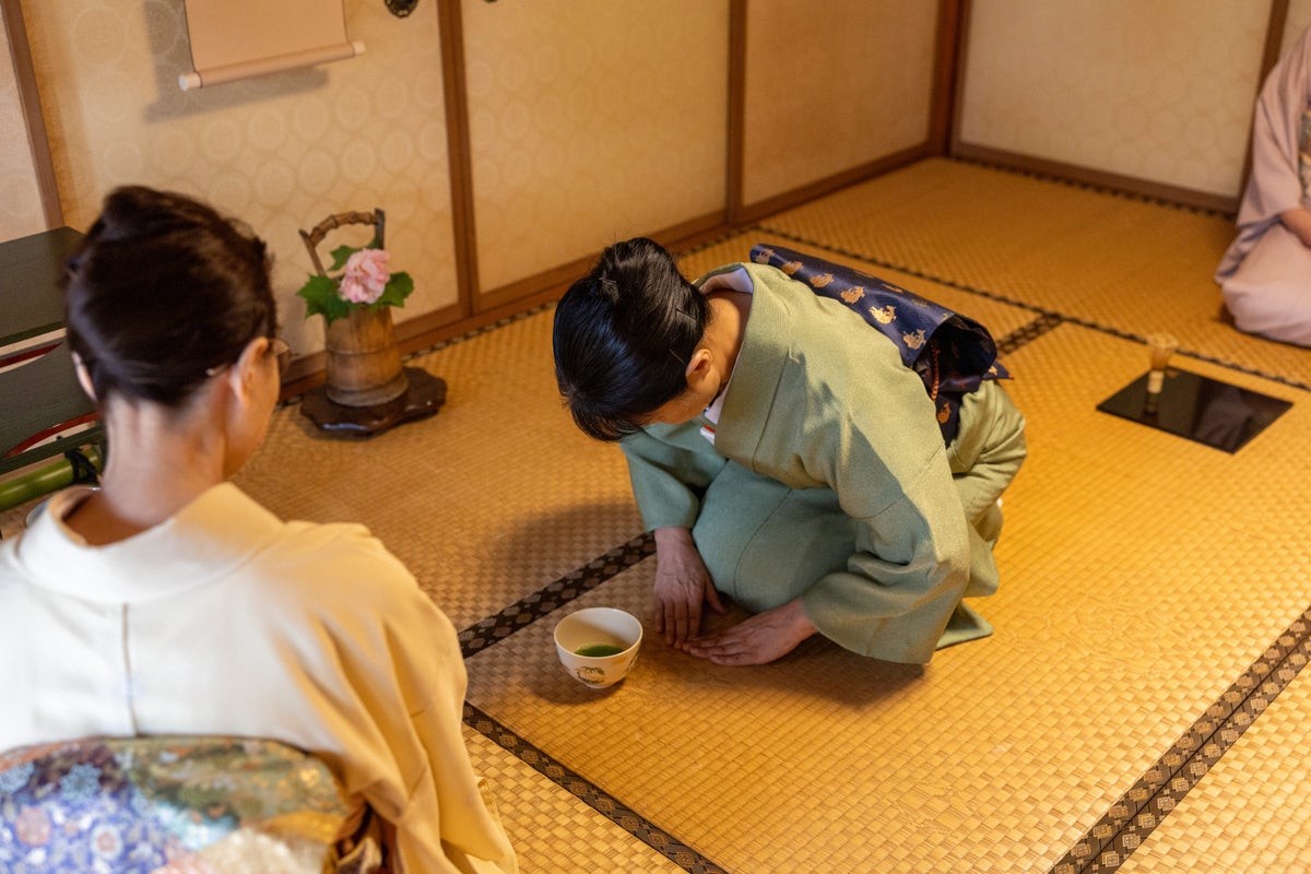 日光の一棟貸し宿「日光和庭の家 寧々」、日本庭園に滝とししおどしを新設 宿泊者限定の茶道体験も始まる