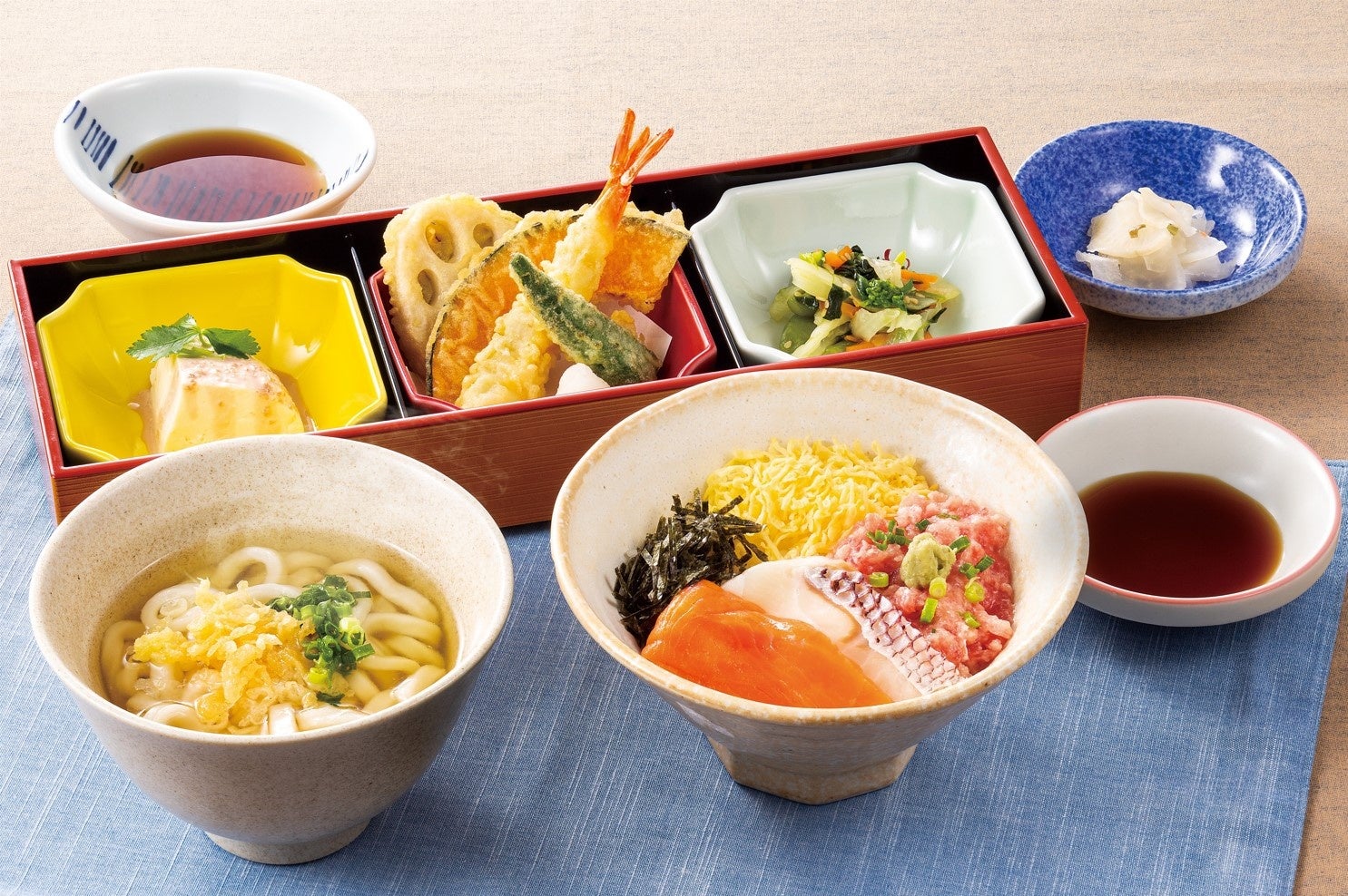 ランチ小海鮮丼