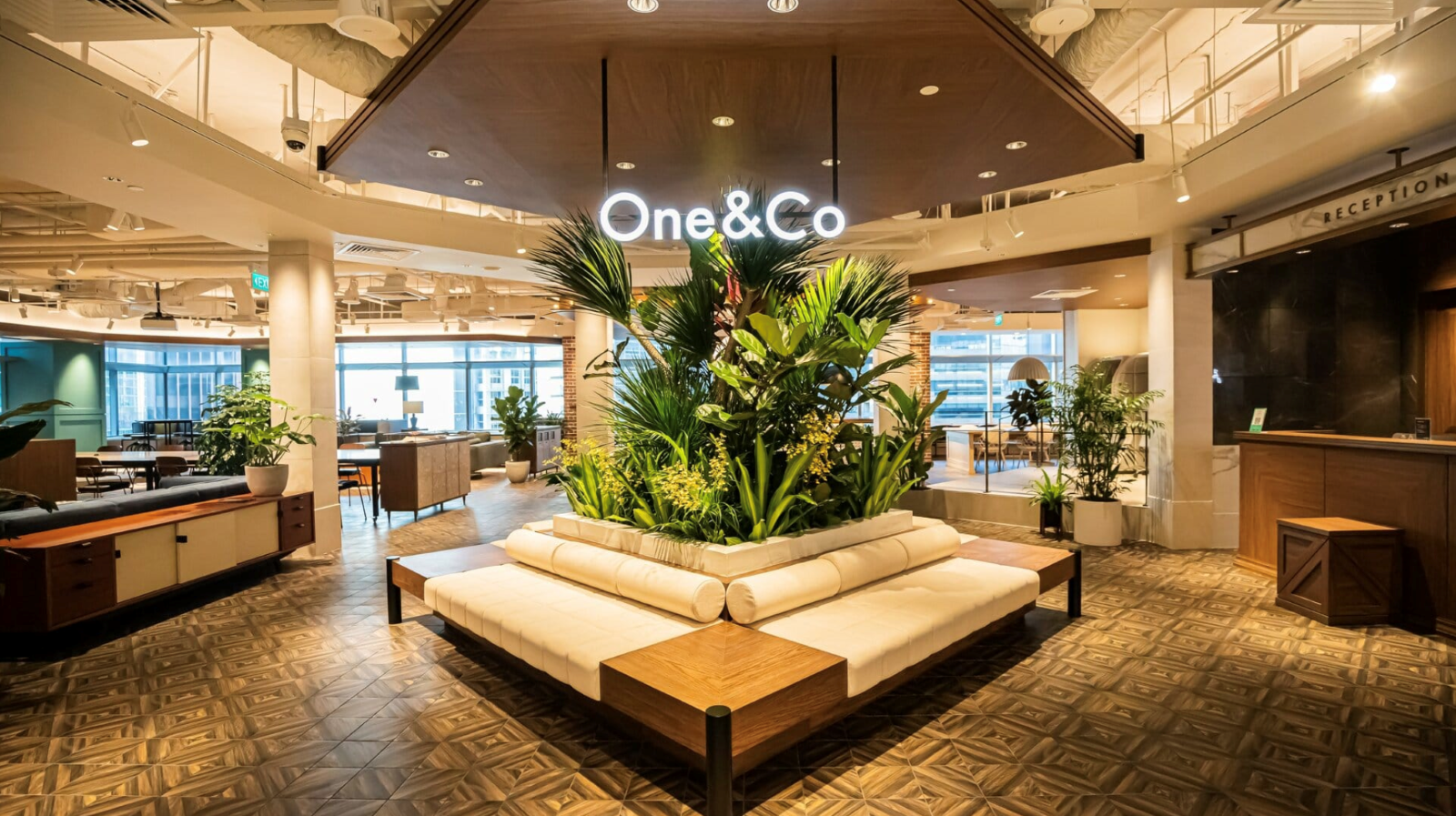 ＜One&Co Singapore＞