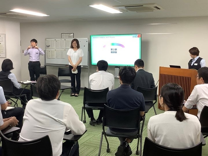 意識改革・理解の輪を「広げる」取り組みの一例 （職場単位での勉強会の様子）