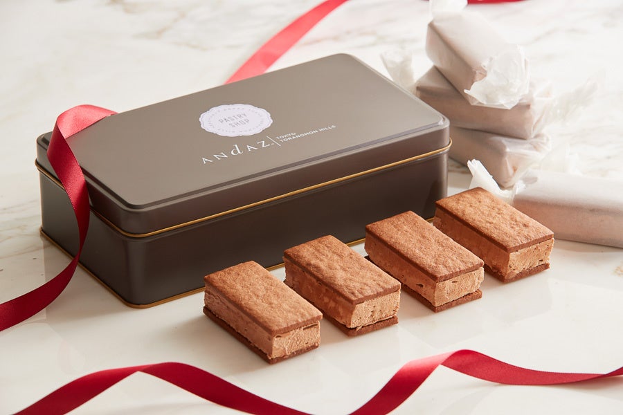 ヴァローナチョコレートサブレ缶（12個入り）