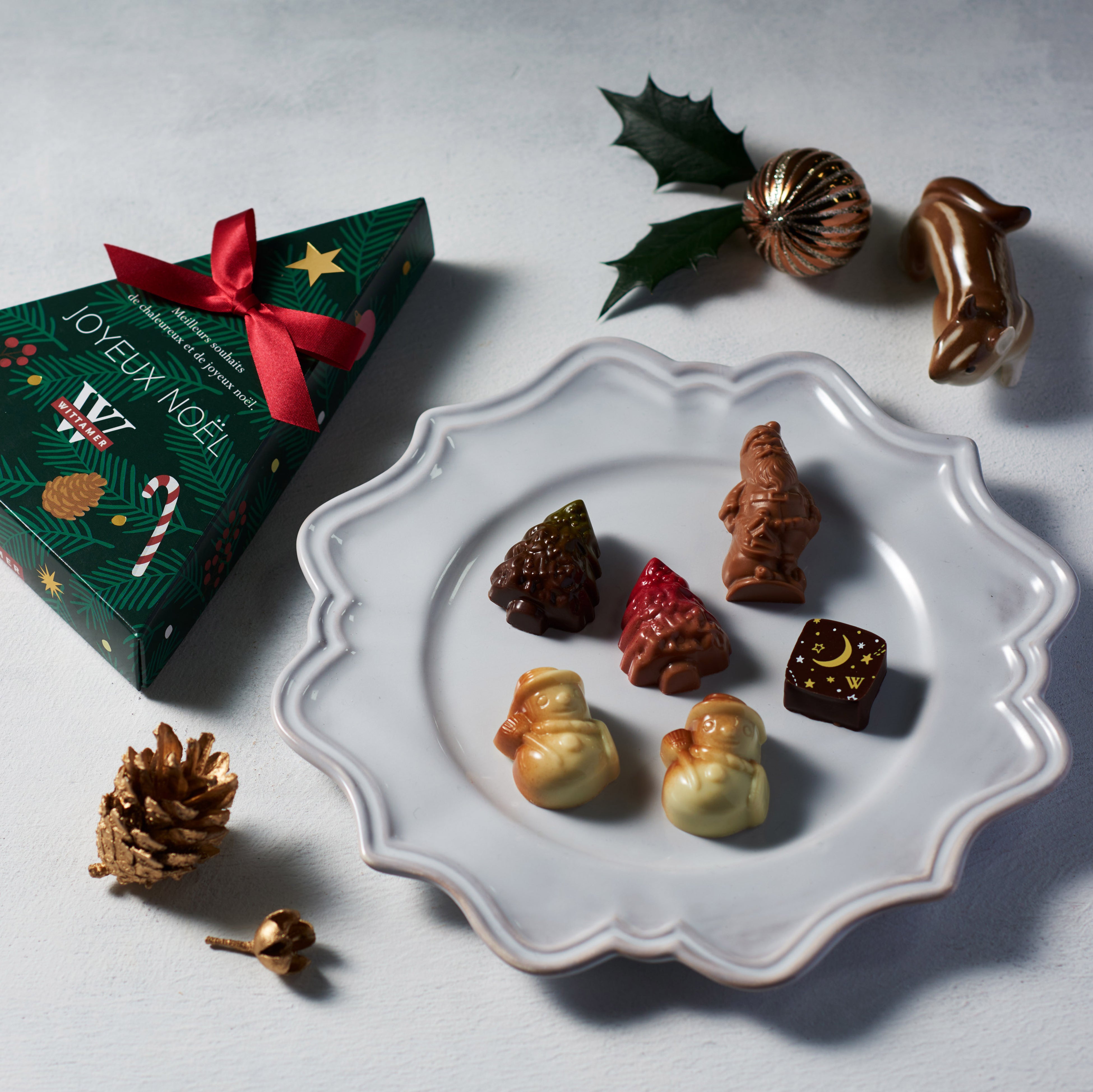 ザカハラ　マカダミアチョコレート　クリスマス限定 ザ・カハラ」のテッパンおみやげ マカダミアチョコの限定フレーバー
