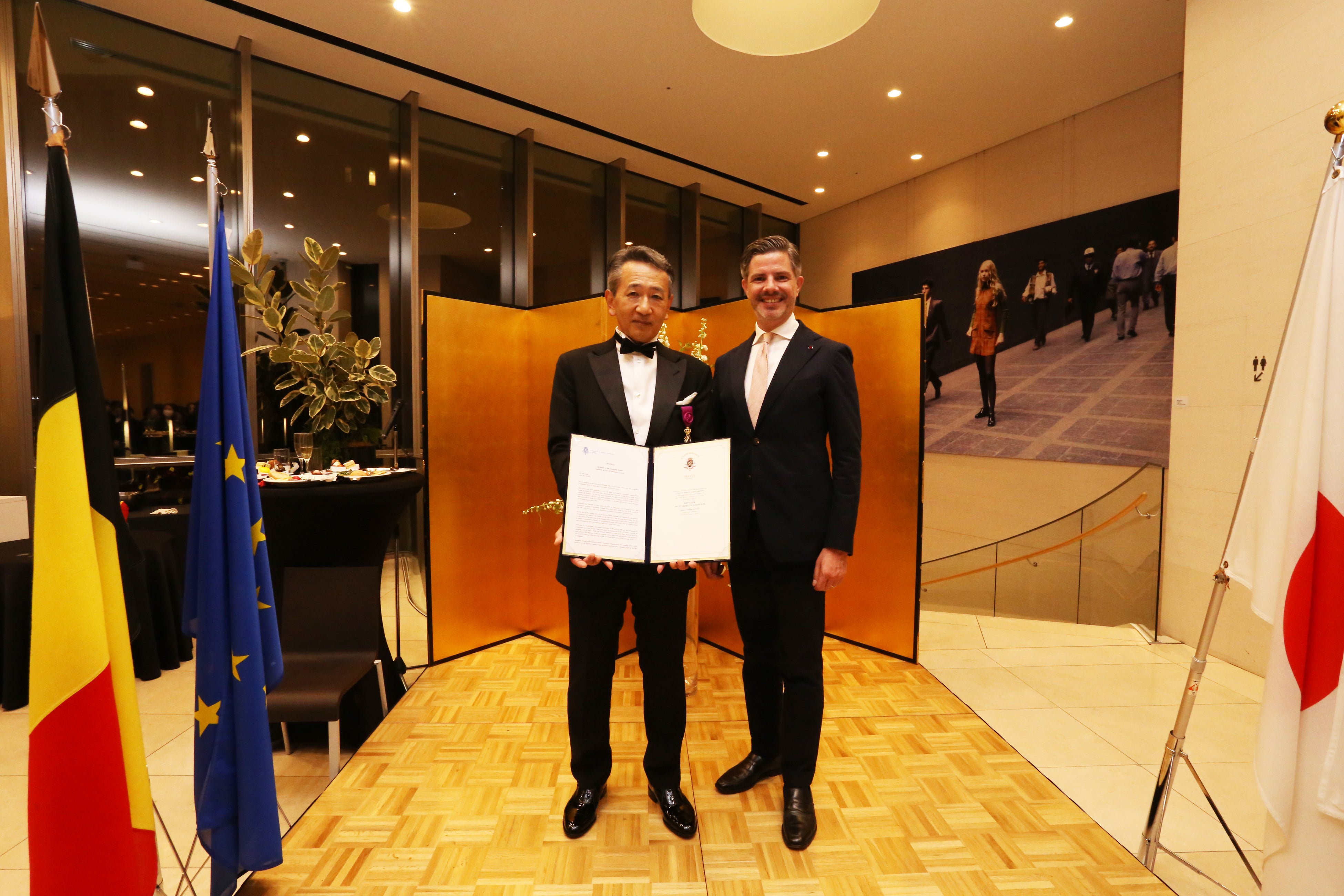 ☆☆横浜古物☆ 勲記 フランス 外国勲章 オフィシエー エトアル ノアル勲章 1930　ORDRE DE ｌ’ETOILE NOIRE 株式会社エーデルワイス 代表取締役社長 比屋根 祥行がベルギー王国