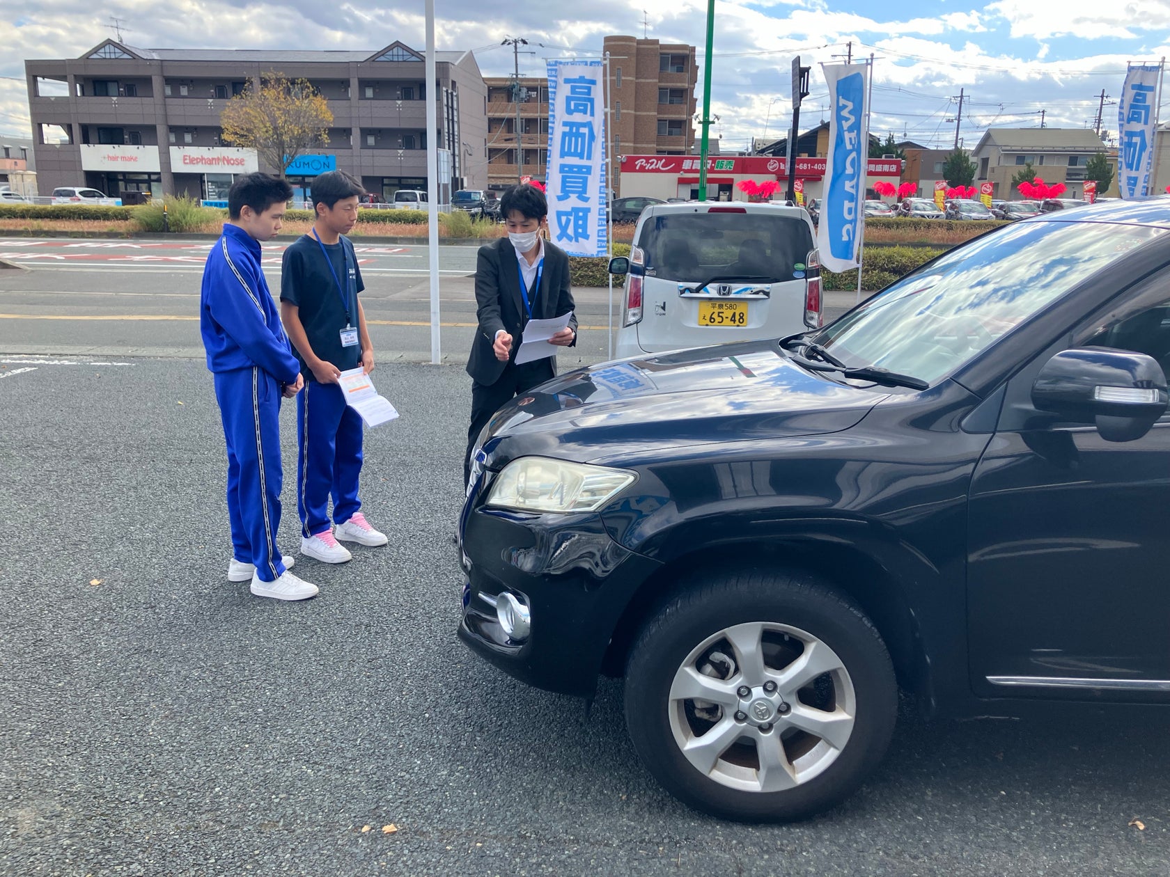 WECARS(ウィーカーズ)高松店にて職場体験を実施しました!