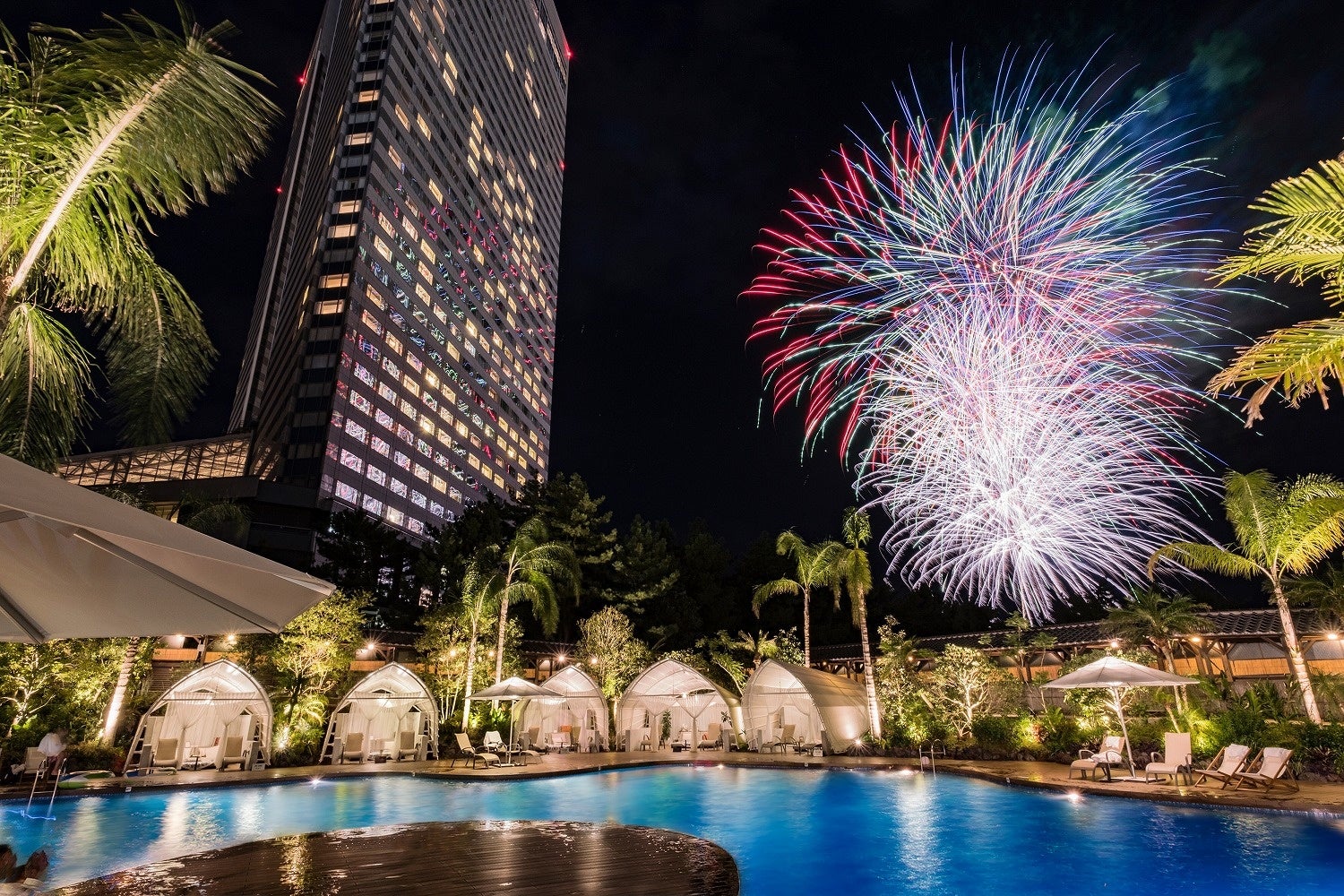 打ち上げ花火（7月13日～8月31日）