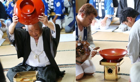 1937年創業の老舗酒蔵 外池酒造店が関東三大奇祭「益子祇園祭・御神酒頂戴式」へ地酒を奉納!あわせて8月限定「日本酒ガーデン」を開催 1937年創業の老舗酒蔵 外池酒造店が関東三大奇祭「益子祇園祭・御神酒頂戴式」へ地酒を奉納!あわせて8月限定「日本酒ガーデン」を開催