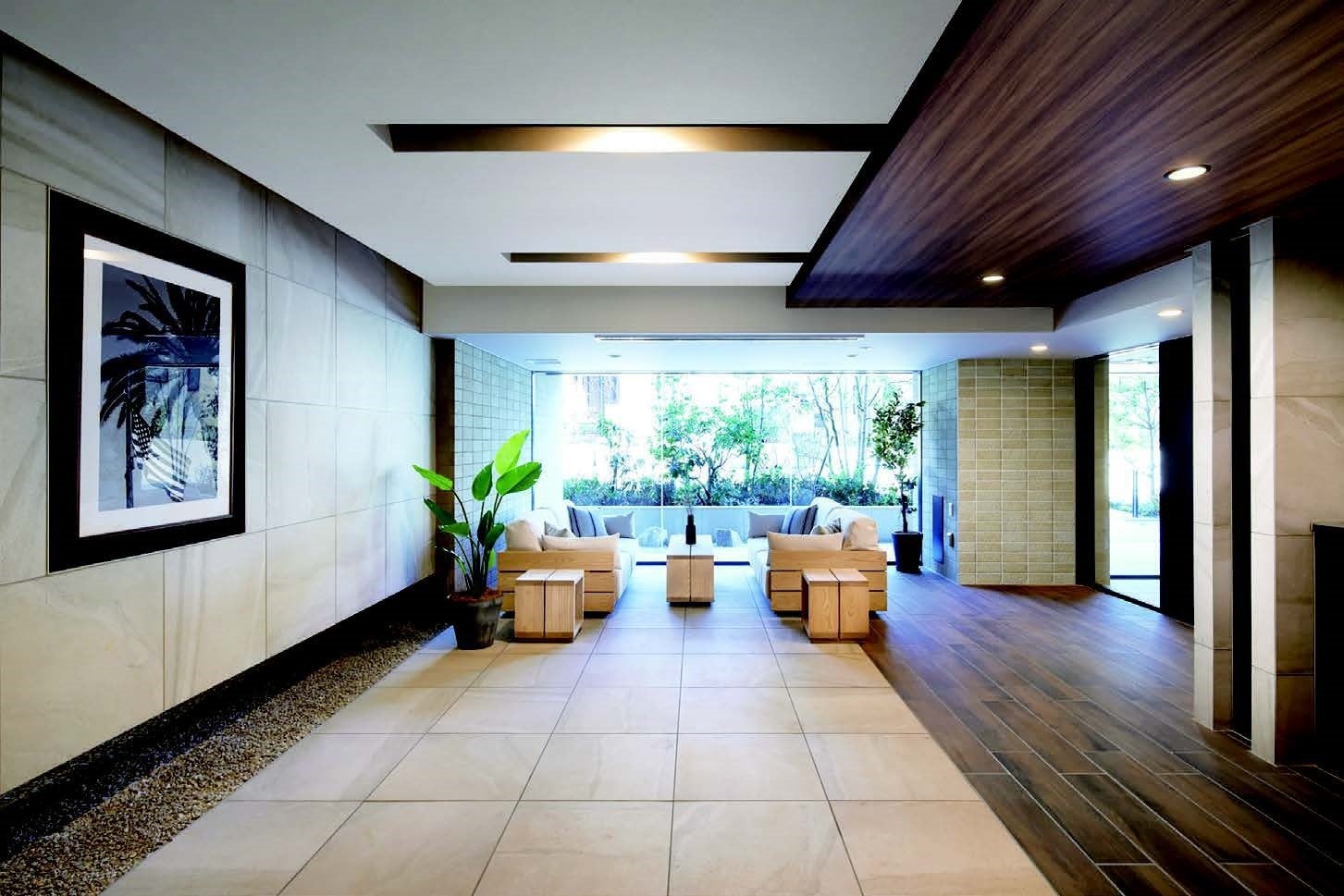 「サンリヤン東戸塚」エントランスホール（2021年12月撮影）