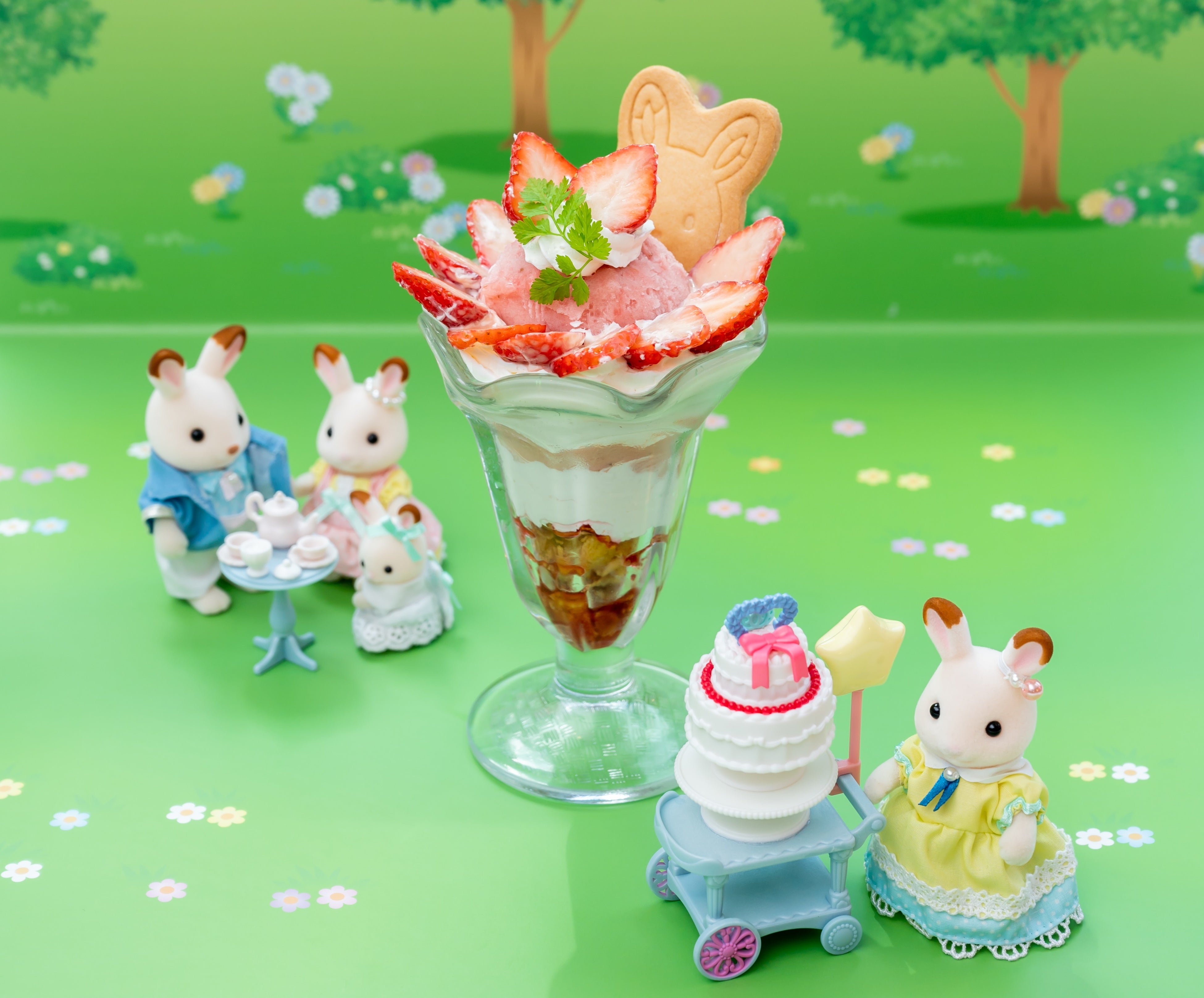 シルバニアファミリー特製イチゴパフェ